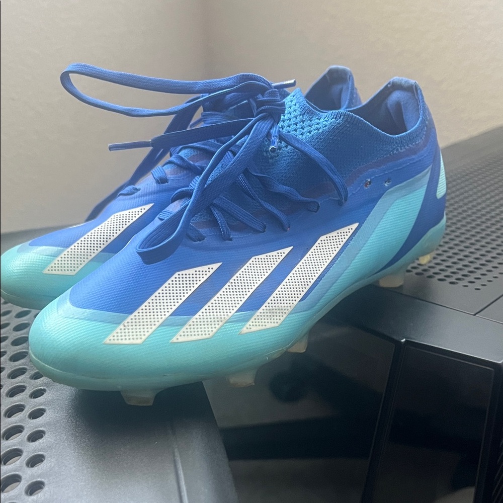 Boys Adidas “Crazy fast” cleats